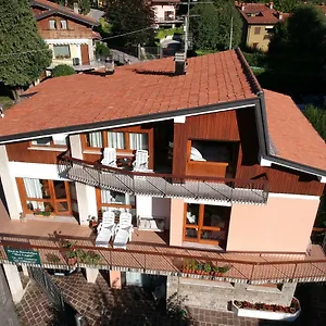  Frühstückspension Dei Laghi